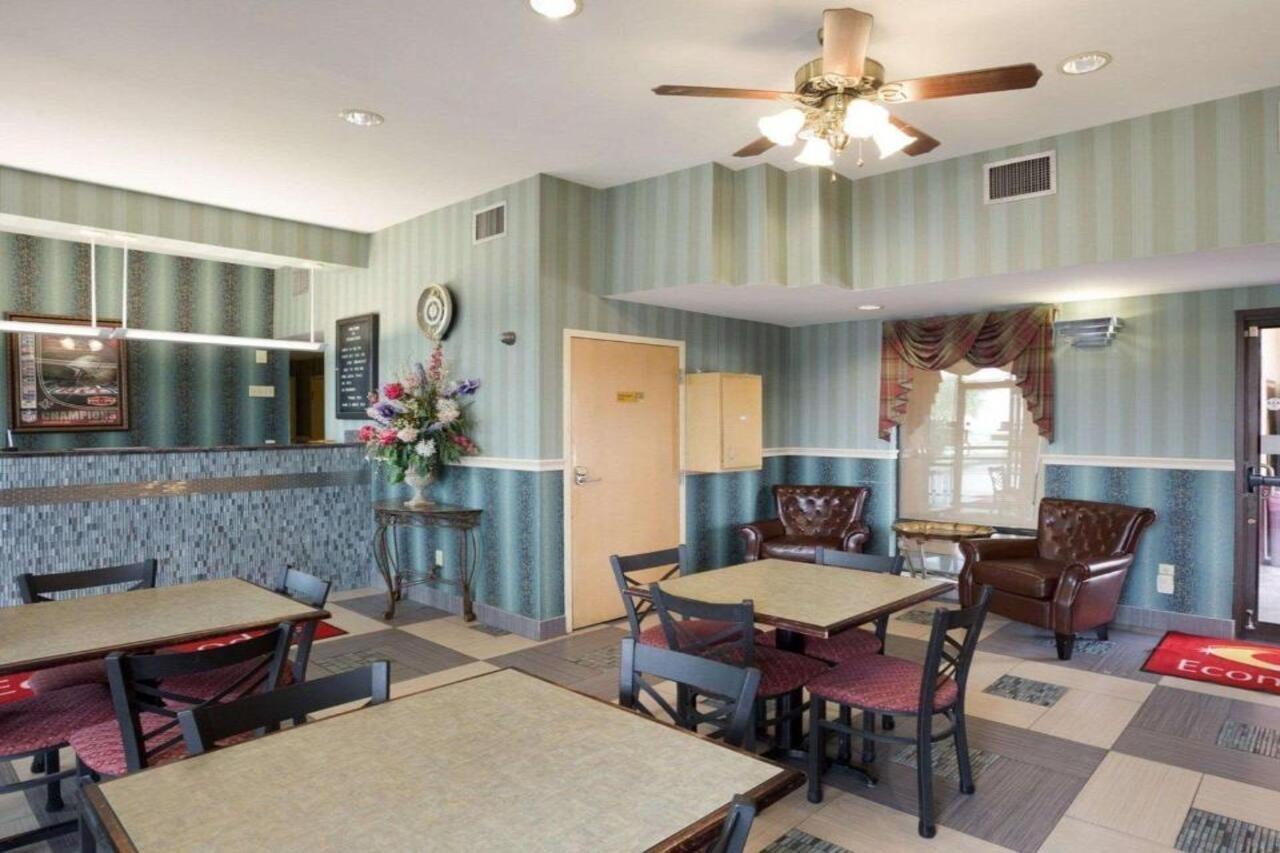 Rodeway Inn & Suites Ню Орлиънс Екстериор снимка