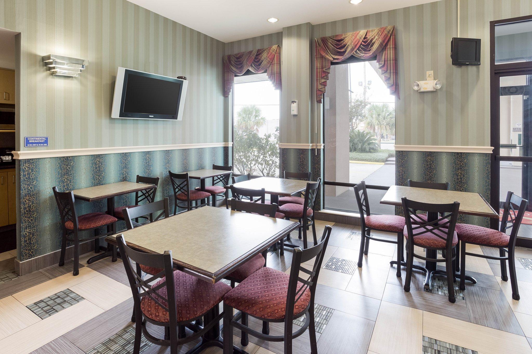 Rodeway Inn & Suites Ню Орлиънс Екстериор снимка