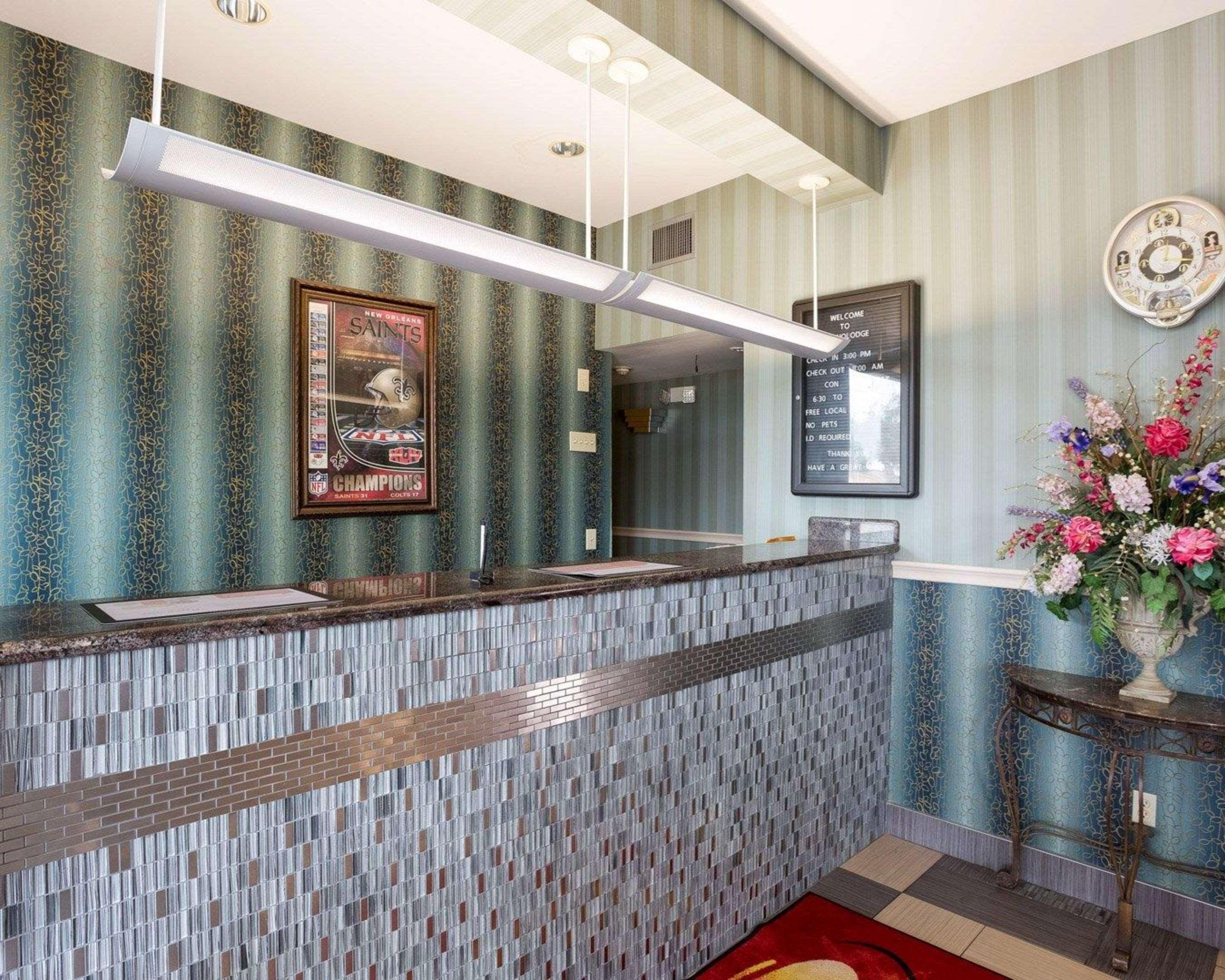 Rodeway Inn & Suites Ню Орлиънс Екстериор снимка